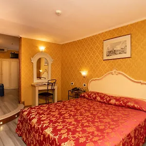 https://tintoretto-venice-30121.hotelslidodijesolo.com