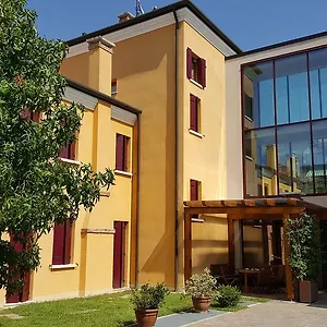 https://hotel-villa-costanza.hotelslidodijesolo.com