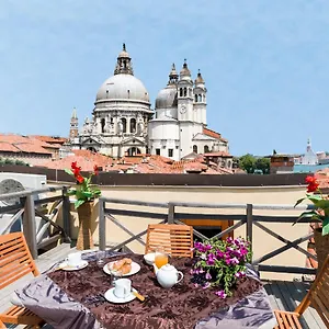Apartamento Dorsoduro Charme By Wonderful Italy 